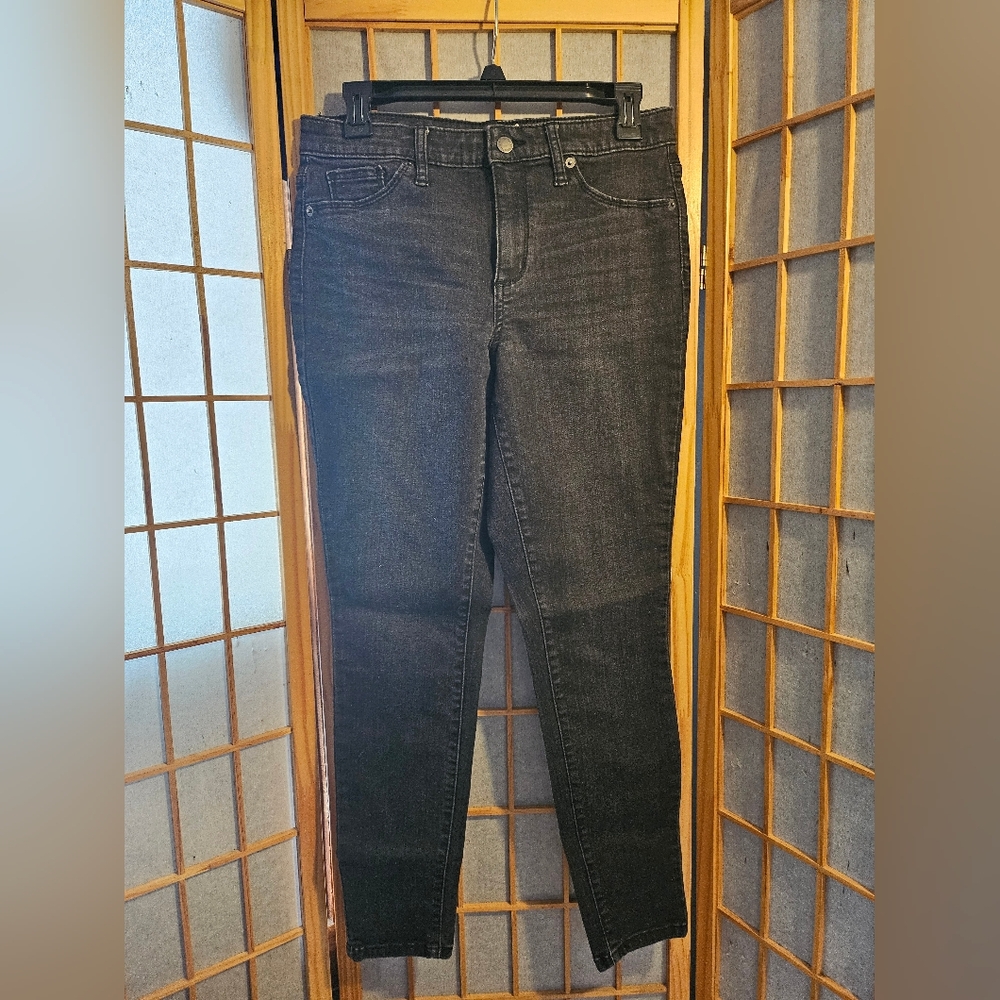 Universal Thread Women's Black Skinny Jeans